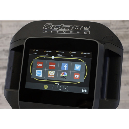 Эллиптический тренажер Octane XT-4700 Smart Эллиптический тренажер Octane XT-4700 Smart