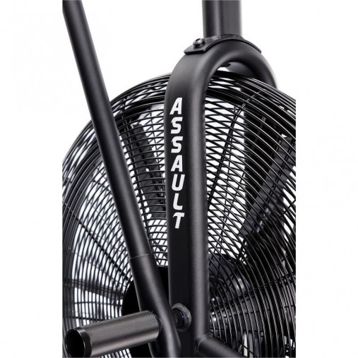 Мощный двадцатисемидюймовый вентилятор обеспечивает невероятное сопротивление