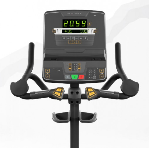 Вертикальный велотренажер Matrix Endurance. Консоль LED Вертикальный велотренажер Matrix Endurance. Консоль LED