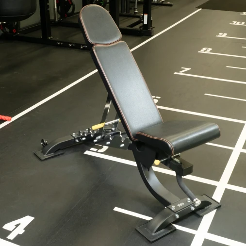 Универсальная регулируемая скамья BRONZE GYM BR-1008